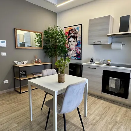 Maison 32 - Station - Netflix Free Apartment Bari