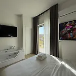 Maison 32 - Station - Netflix Free باري