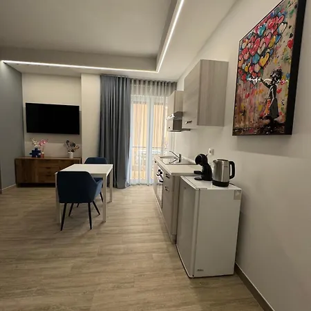 Maison 32 - Station - Netflix Free