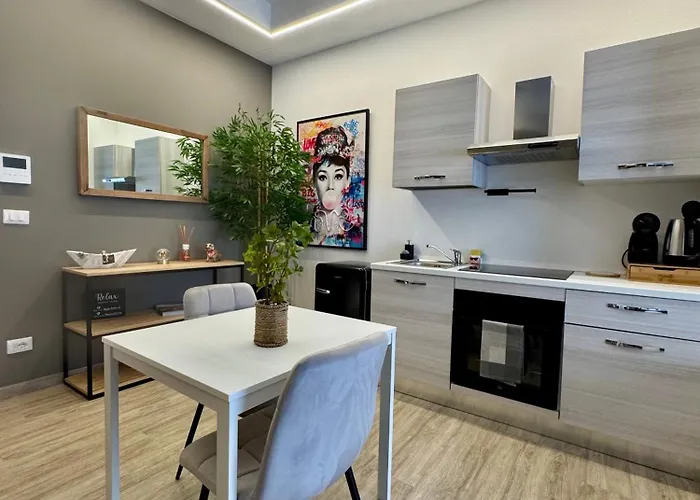 Maison 32 - Station - Netflix Free בארי